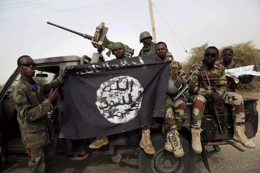 nigerian soldiers boko haram flag