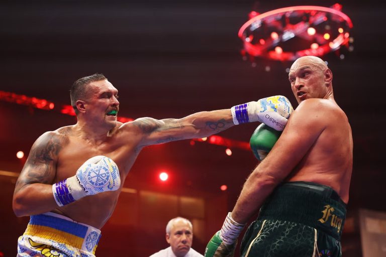 Oleksander Usyk and Tyson Fury