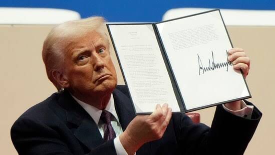 Donald Trump, first day back at the office