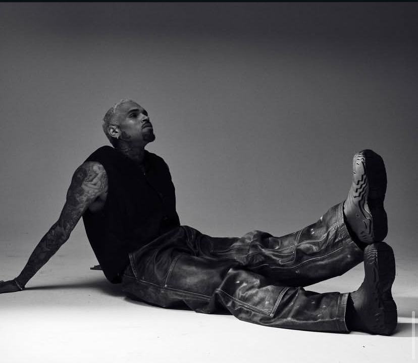 Chris Brown sues Warner Bros. for $500m over 'rapist' allegations made in documentary. Image: @chrisbrownoffical shared via Instagram.