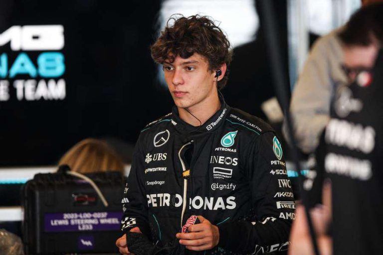 Andrea Kimi Antonelli passes driving test with Mercedes. Image: FlashScore.