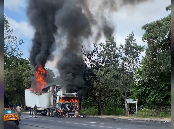 Truck Carrying Meat and Drinks Catches Fire on R40 Road in Hazyview. Image credit: Nsuku Khosa/ The Post News