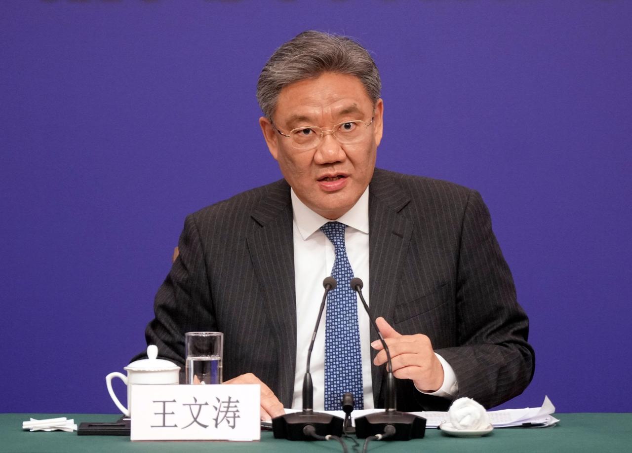 Beijing Minister of Commerce Wang Wentao, addressing USA’s tariff increase policy for China. Image: Getty Images.
