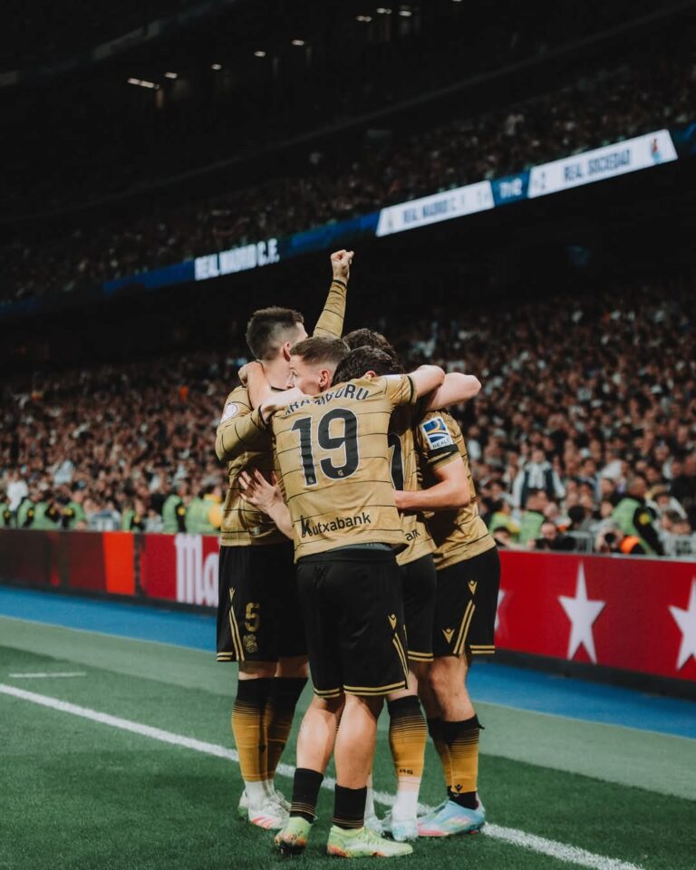 Sociedad making history by scoring back to back goals at Santiago Bernabeu against the match 4-4 (5-4), victors Real Madrid for Copa Del Rey competition. Image: Real Sociedad shared via Facebook