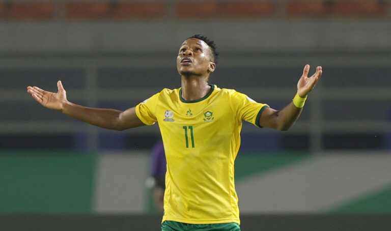 Themba Zwane scoring a brace for Bafana Bafana when it held Algeria to a 3-3 draw in 2024, at Nelson Mandela Stadium. Image: iDiski Times shared via X @iDiskiTimes.
