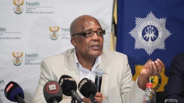 Health Minister Aaron Motsoaledi during a briefing. Image: EWN.