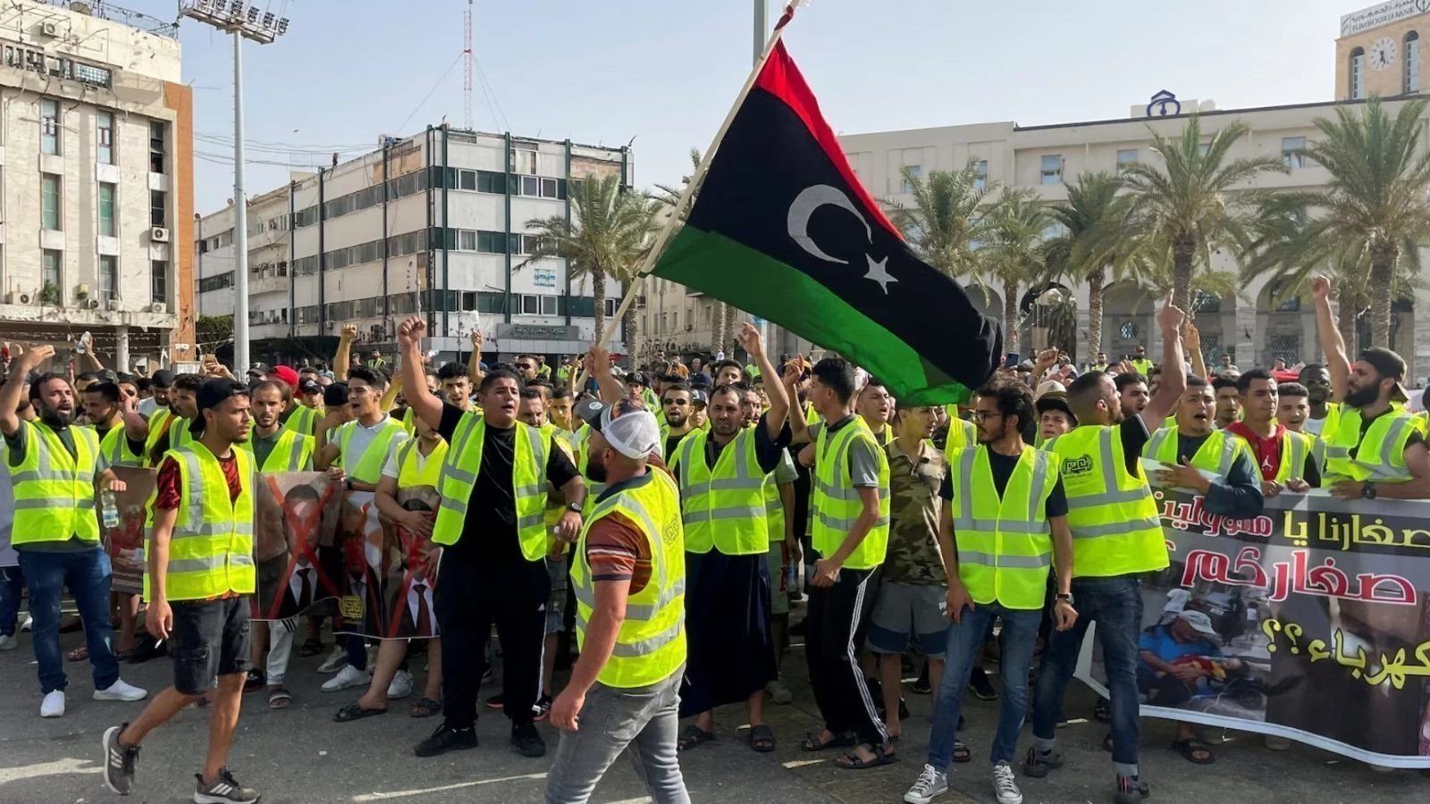 Libyan Protestors demanding the Prime Minister to Resign. Image: The Daily Guardian.
