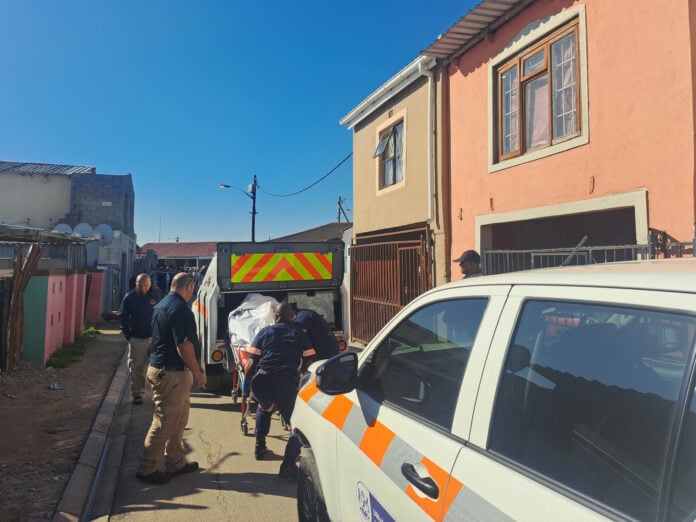 Residents of Samora Machel are reeling after a 15-year-old girl was fatally shot while walking to school on the morning of Wednesday, 11 June. Image: Buziwe Nocuze