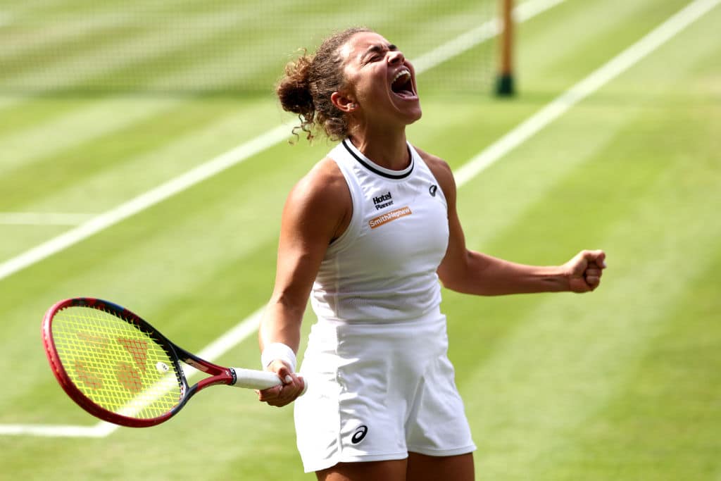 Jasmine Paolini celebrates after surviving a tense encounter with Leylah Fernandez at the Bad Homburg Open. Image: Francois Nel/Getty Images.