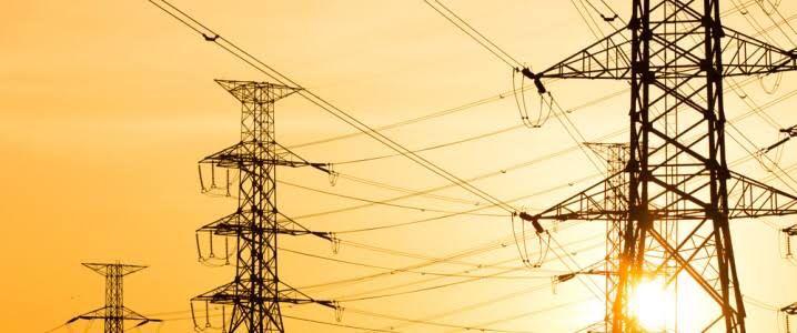 Climate Change Committee urges government to reduce electricity costs. Image: Oil price.