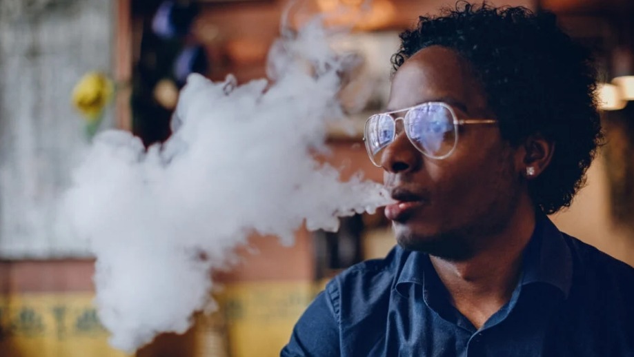 The number of countries banning public smoking continues to rise. Image: Pekic/Getty Images via Medical News Today.