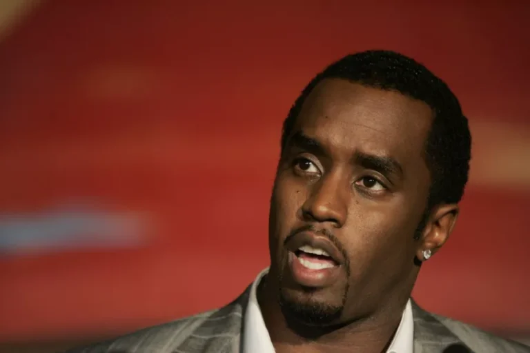 Former hotel security, Eddy Garcia, testifies against Sean “Diddy” Combs. Image: STAN HONDA/AFP via Getty Images.