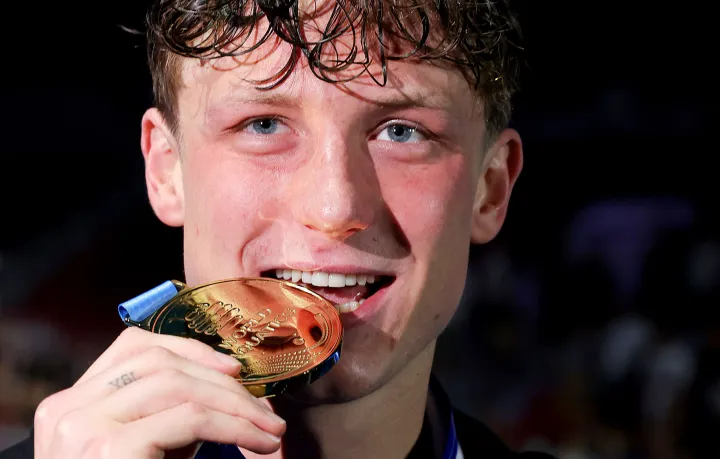 Pieter Coetzé timed his surge to perfection to grab his first senior world title in the 100m backstroke final, marking a proud moment for South African swimming. Image: Lintao Zhang/Getty Images.