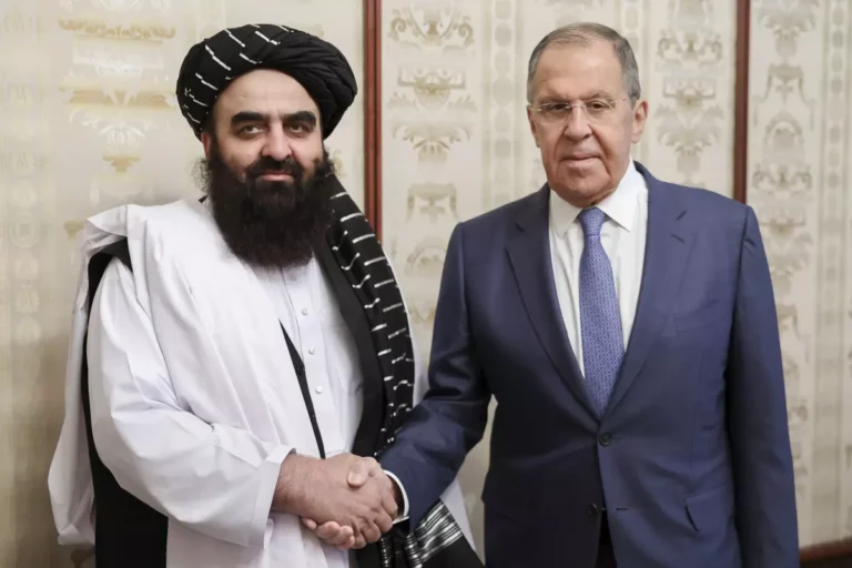 Russian Foreign Minister Sergey Lavrov shakes hands with Taliban Foreign Minister Amir Khan Muttaqi in Moscow, marking a historic moment as Russia becomes the first country to officially recognize the Taliban government. Image: Associated Press.