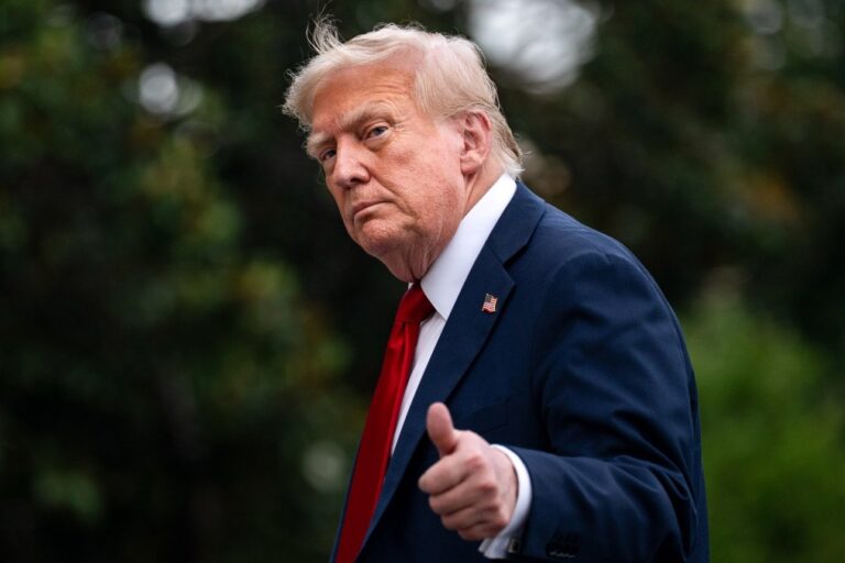 President Donald Trump at the White House ahead of announcing a landmark Ukraine weapons deal, signaling a sharp pivot in U.S. policy with plans to send long-range missiles — a move drawing fierce warnings from Moscow. Image: Getty Images.