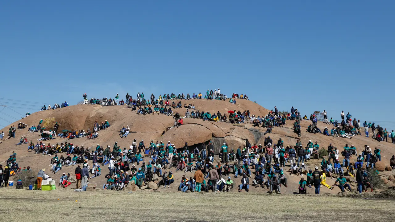 Commemorators on Marikana’s koppies