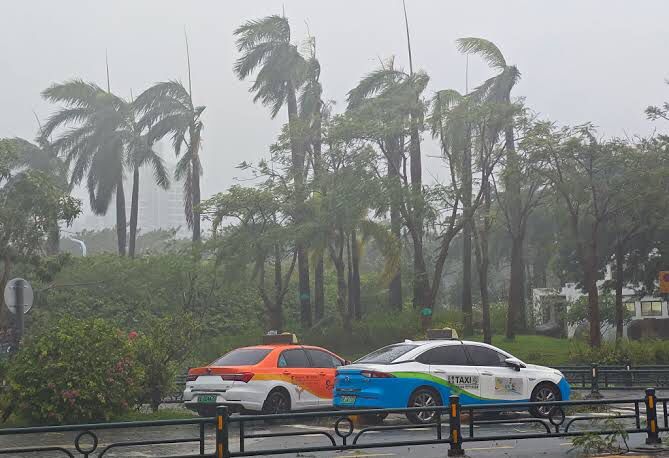 https://www.nbcnews.com/world/asia/vietnam-braces-typhoon-kajiki-nears-coast-rcna226922