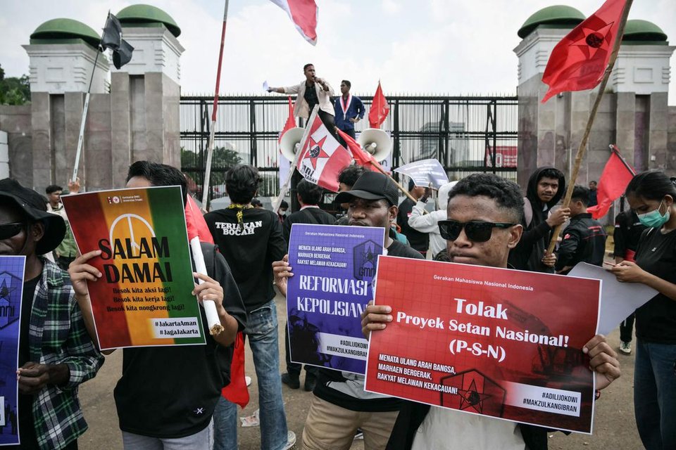 University students protest outside the Indonesian parliament