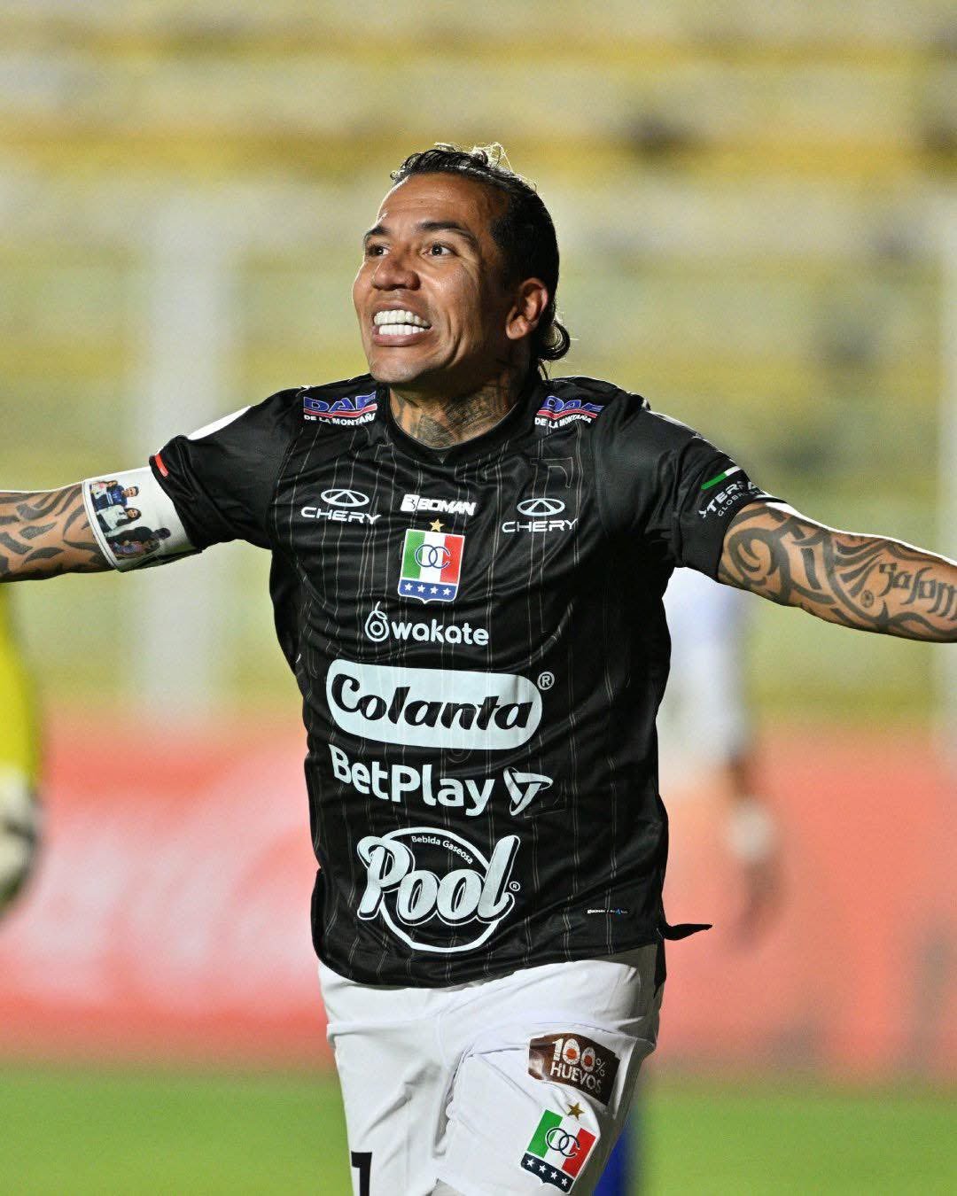 Dayro Moreno scores a Brace at 40.