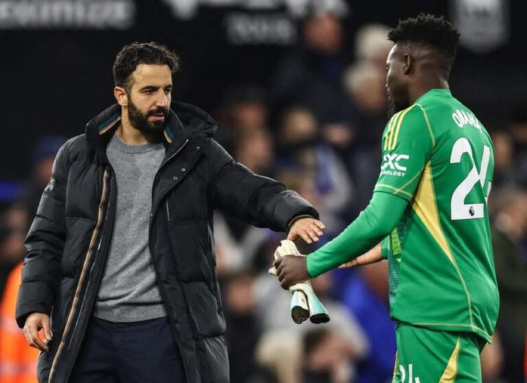 Andre Onana with Coach Amorim.