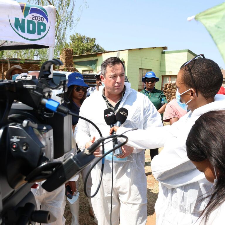 Agriculture Minister John Steenhuisen is in the North West overseeing the vaccination of animals to curb the spread of foot-and-mouth disease in the country