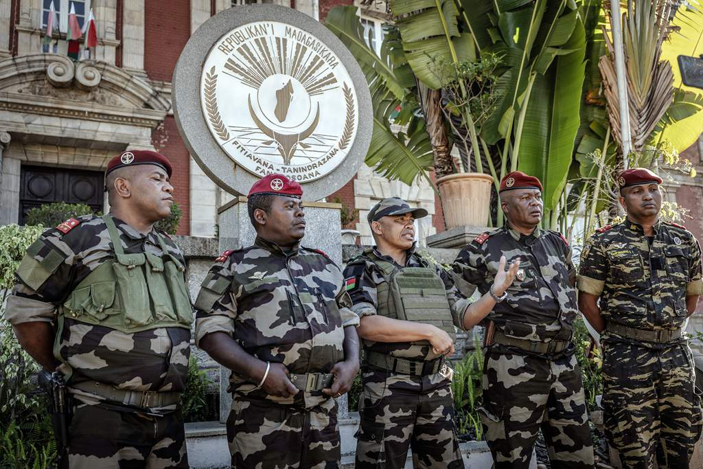 Swift take over in Madagascar led by the elite CAPSAT unit.