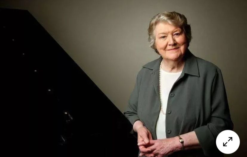Patricia Routledge