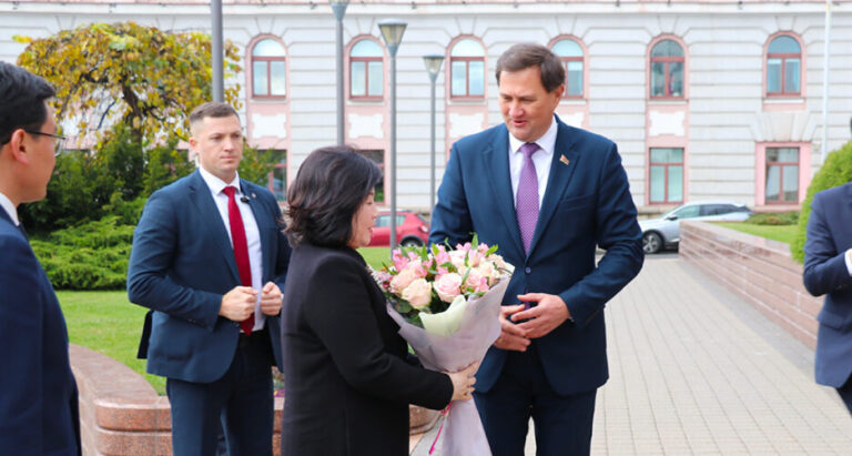 North Korean Foreign Minister Choe Son-hui meets Belarusian Foreign Minister Maxim Ryzhenkov