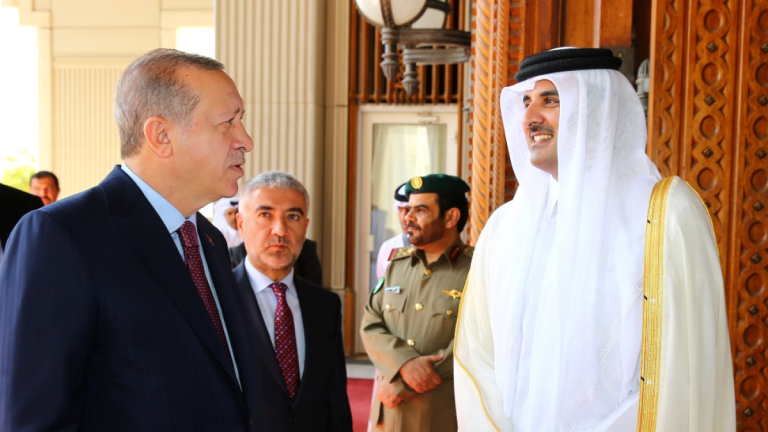 Turkish President Recep Tayyip Erdoğan and Qatar Emir Sheikh Tamim bin Hamad Al Thani