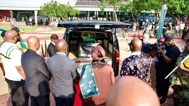 Mthethwa's body arrives at KZN homestead