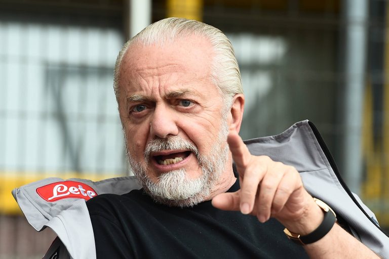Napoli's president De Laurentiis at training