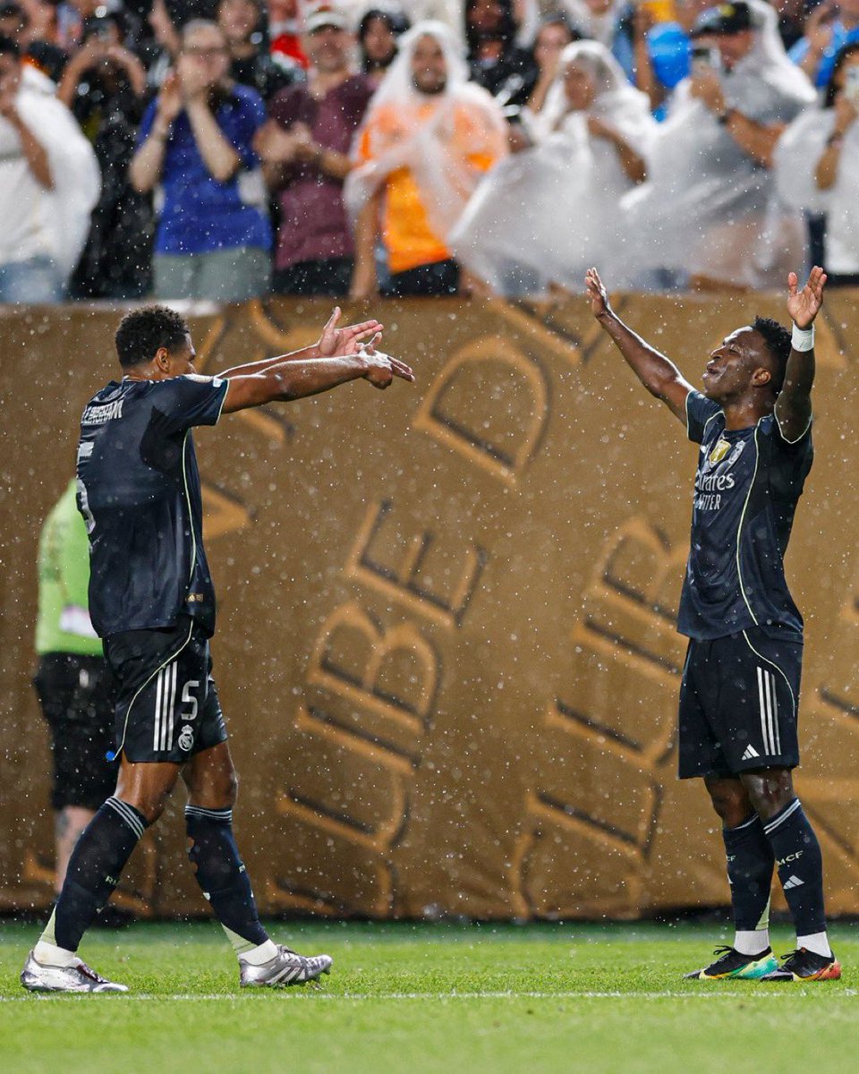 Vinicius and Bellingham celebration