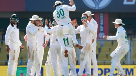 Proteas Celebrating their win.