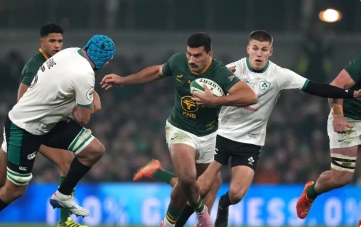 Springboks On The Field Running For A Try.