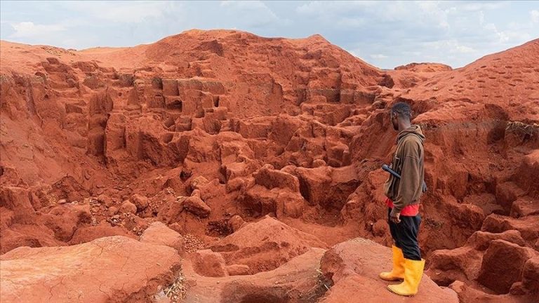 32 people were killed when an overcrowded bridge at a copper mine in DRC.