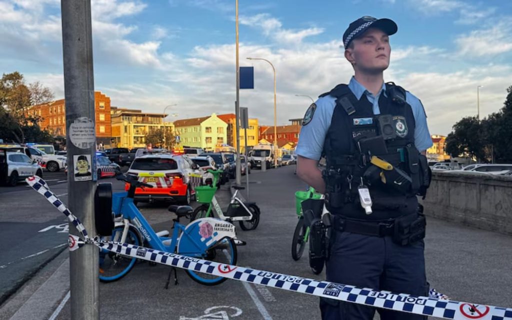 Police Secure Bondi Beach After Mass Shooting