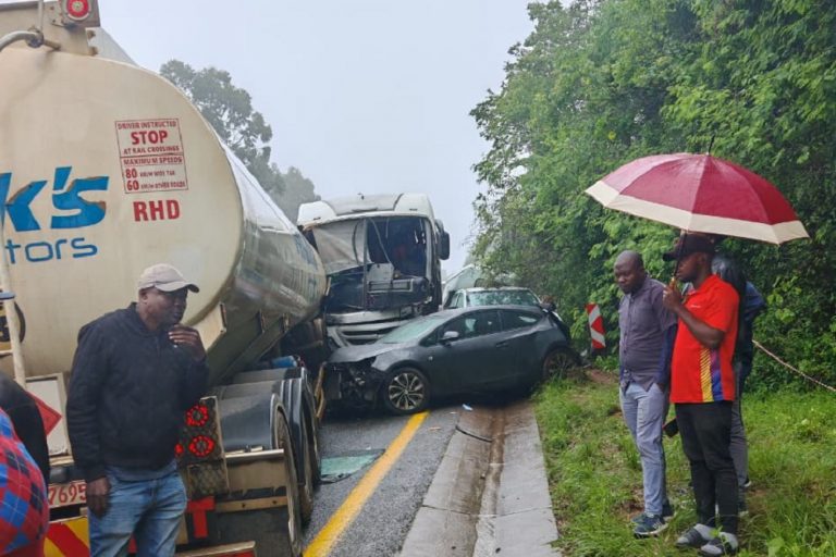N1 Louis Trichardt Crash: Bus, Truck, Sedan, and Bakkie Involved